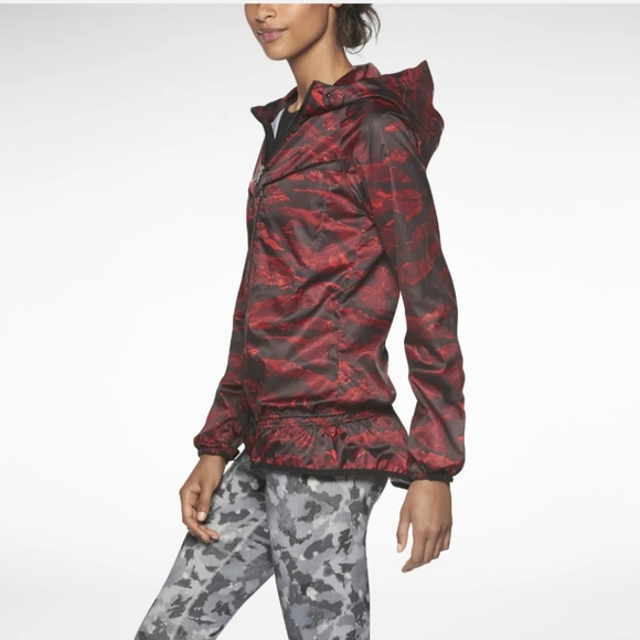 Nike Packable Camouflage Camo Trail Windbreaker Jacket Women's Medium - Picture 3 of 10